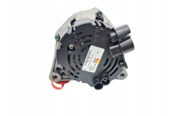 Alternador Bosch 0 986 042 071 usado 3