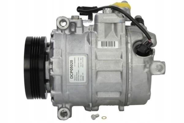 Compresor de aire acondicionado Denso DCP05020 usado 4