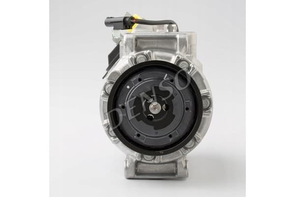 Compresor de aire acondicionado Denso DCP05020 usado 10