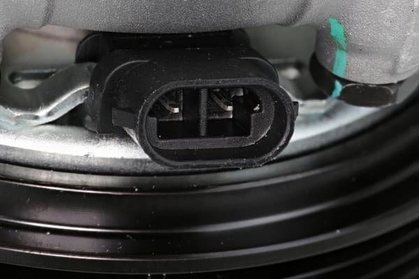 Compresor de aire acondicionado Valeo 699361 nuevo 3