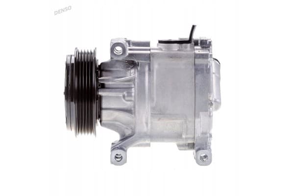 Compresor de aire acondicionado Denso DCP09061 usado 4