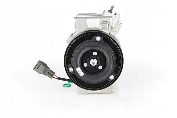 Compresor de aire acondicionado Nissens 890077 usado 3