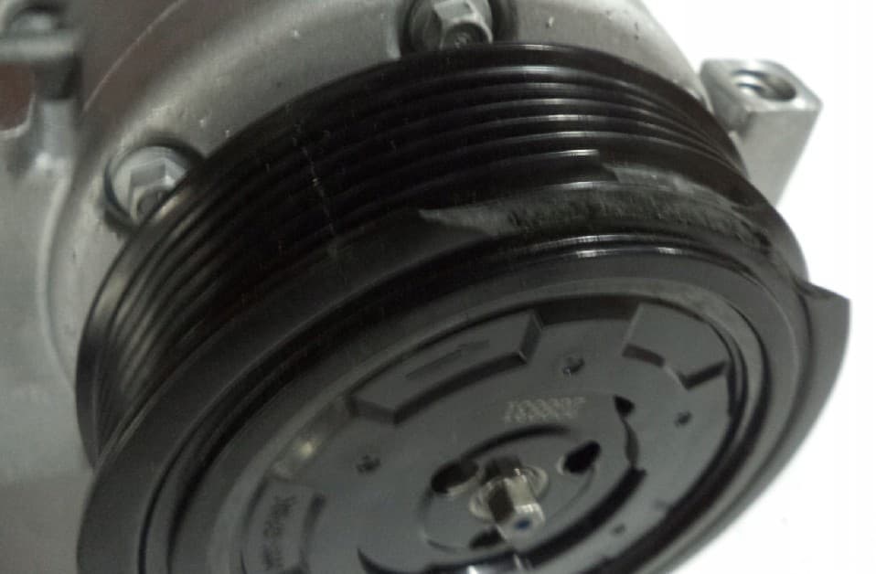 Compresor de aire acondicionado Valeo 813413 nuevo 4