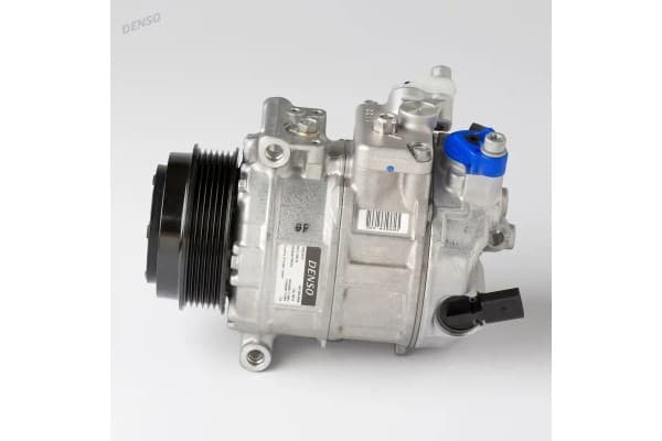 Compresor de aire acondicionado Denso DCP32068 usado 2