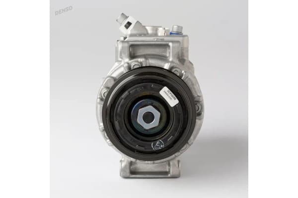 Compresor de aire acondicionado Denso DCP32068 usado 4
