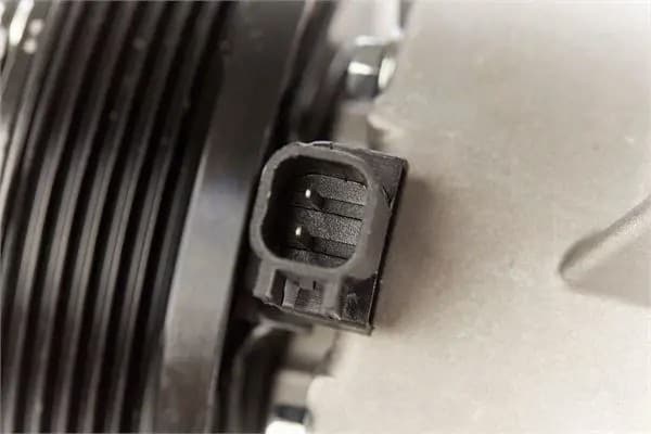 Compresor de aire acondicionado Nissens 890216 usado 7