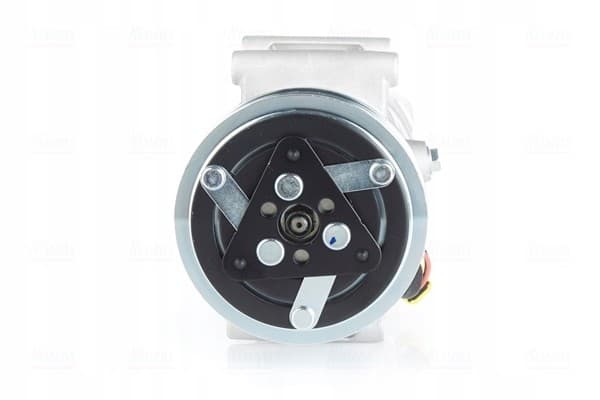 Compresor de aire acondicionado Nissens 89201 usado 3