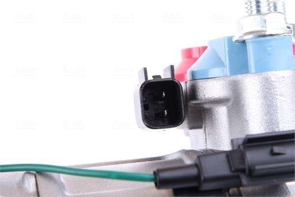 Compresor de aire acondicionado Nissens 890776 usado 6