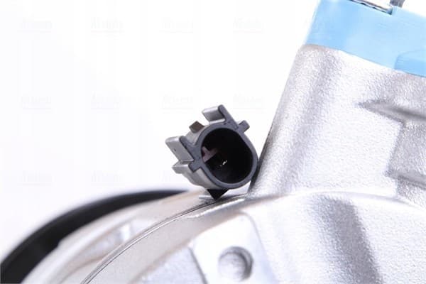 Compresor de aire acondicionado Nissens 890776 usado 7