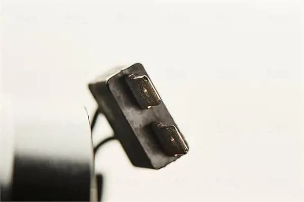 Compresor de aire acondicionado Nissens 890368 usado 6
