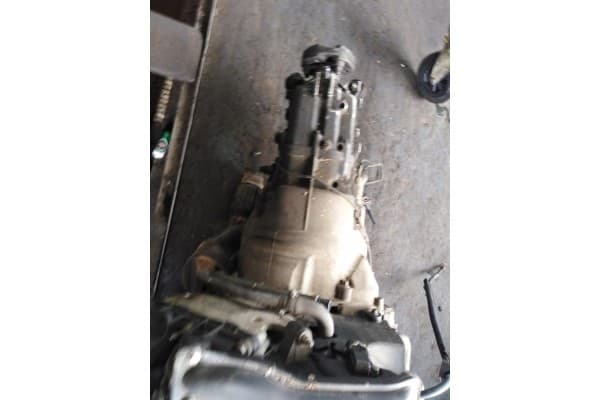 Transmisión BMW M47 E46 2.0D usado 4
