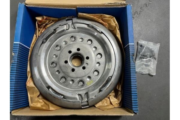 Volante bimasa Sachs 2294000576 usado 4