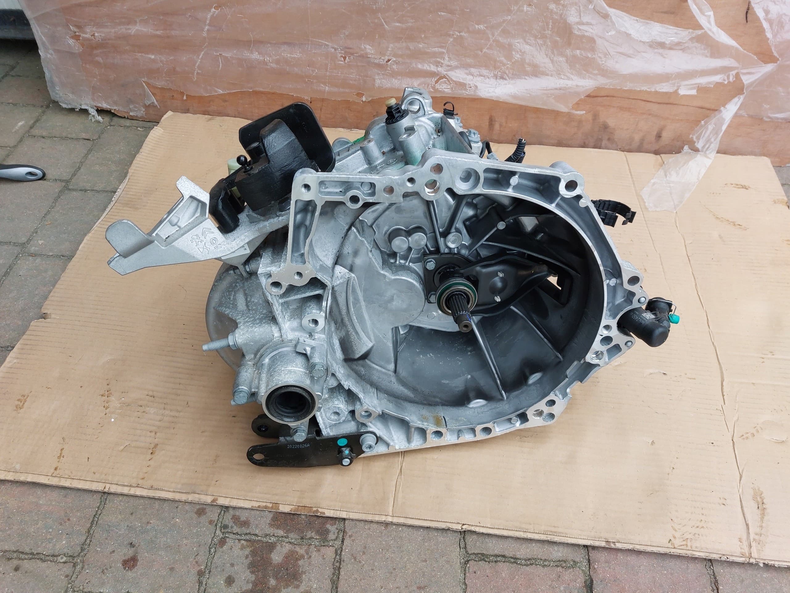 Caja de Cambios Opel Corsa F 1.2 Thp Manual 20XJ05 usado