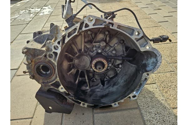 Transmisión Kia Hyundai i30 Iii 1.5 BD90N usado