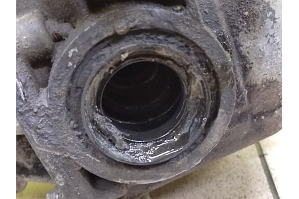 Puente delantero Suzuki Vitara 1.6 usado 8