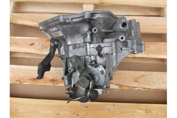 Transmisión Opel Agila 1.0 12V W23 usado