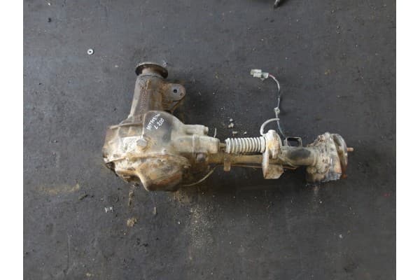 Recambio Mitsubishi L200 MN168952 usado