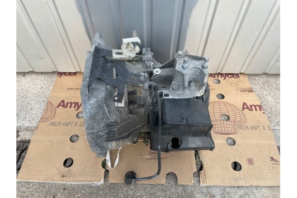 Ford Fiesta MK7 1.5 Tdci Chest BA6R-7002-Abb usado