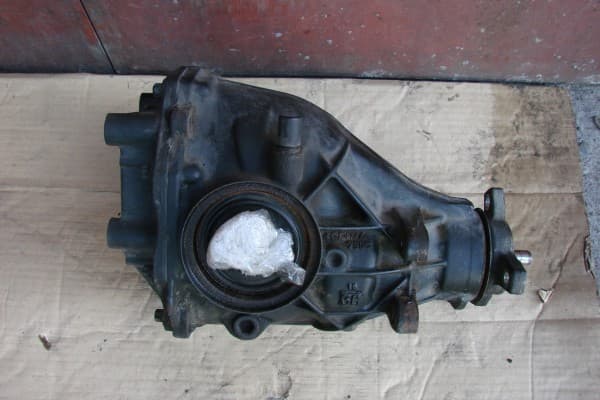 Diferencial trasero Mercedes A2213511505 2.47 usado 4