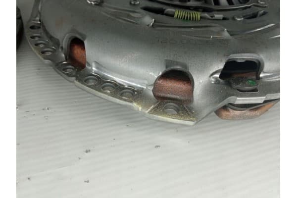 Schaeffler LuK 626 3032 00 Juego de embragues usado 3