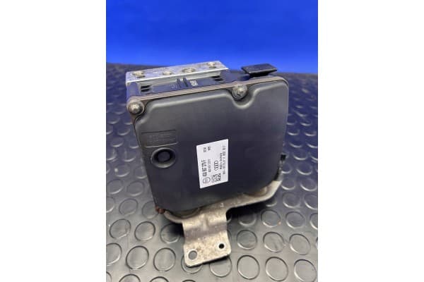 Bomba de freno ABS Audi A6 C7 A7 4G0907379F usado 2
