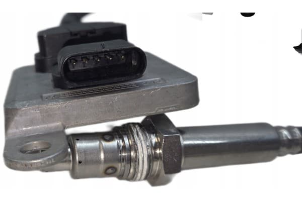 Sensor NOx A0009059112 para Mercedes usado 7