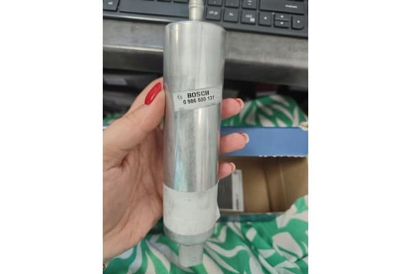 Bomba de combustible Bosch 0 986 580 131 nuevo 2