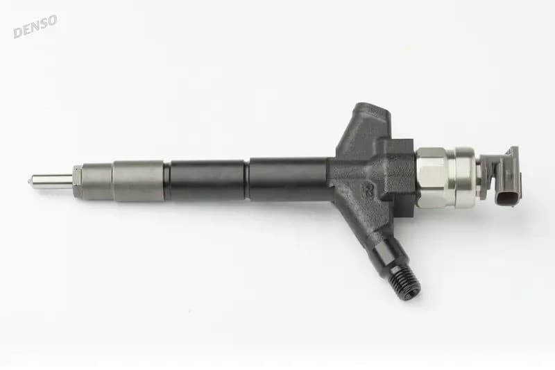 Inyector Denso DCRI300300 para Nissan Murano y Navara nuevo 2