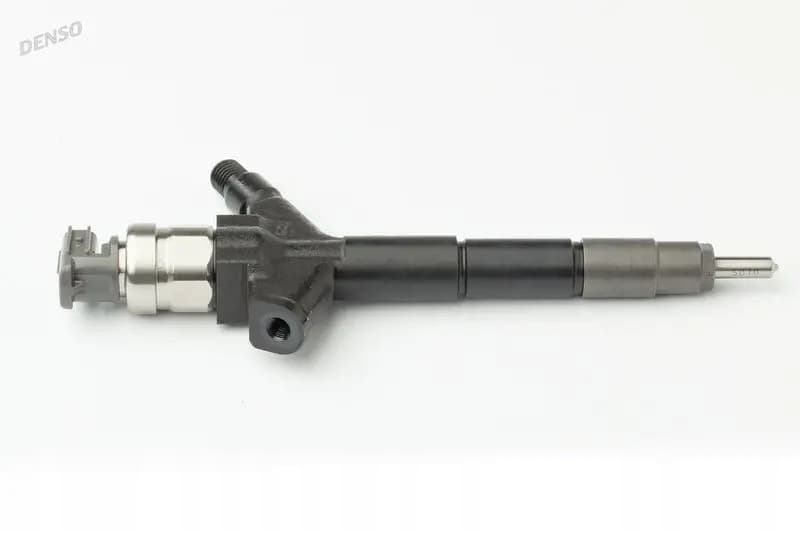 Inyector Denso DCRI300300 para Nissan Murano y Navara nuevo 4