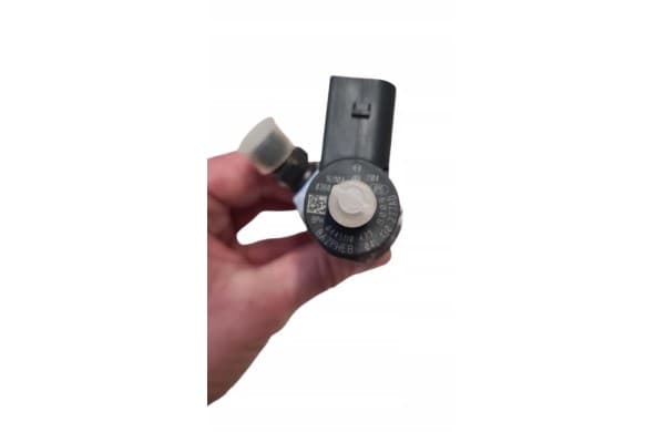 Inyector de Combustible Bosch 0445110472 nuevo 2