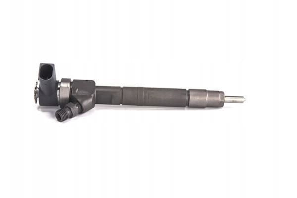 Inyector Bosch 0 445 110 205 para Mercedes usado 2