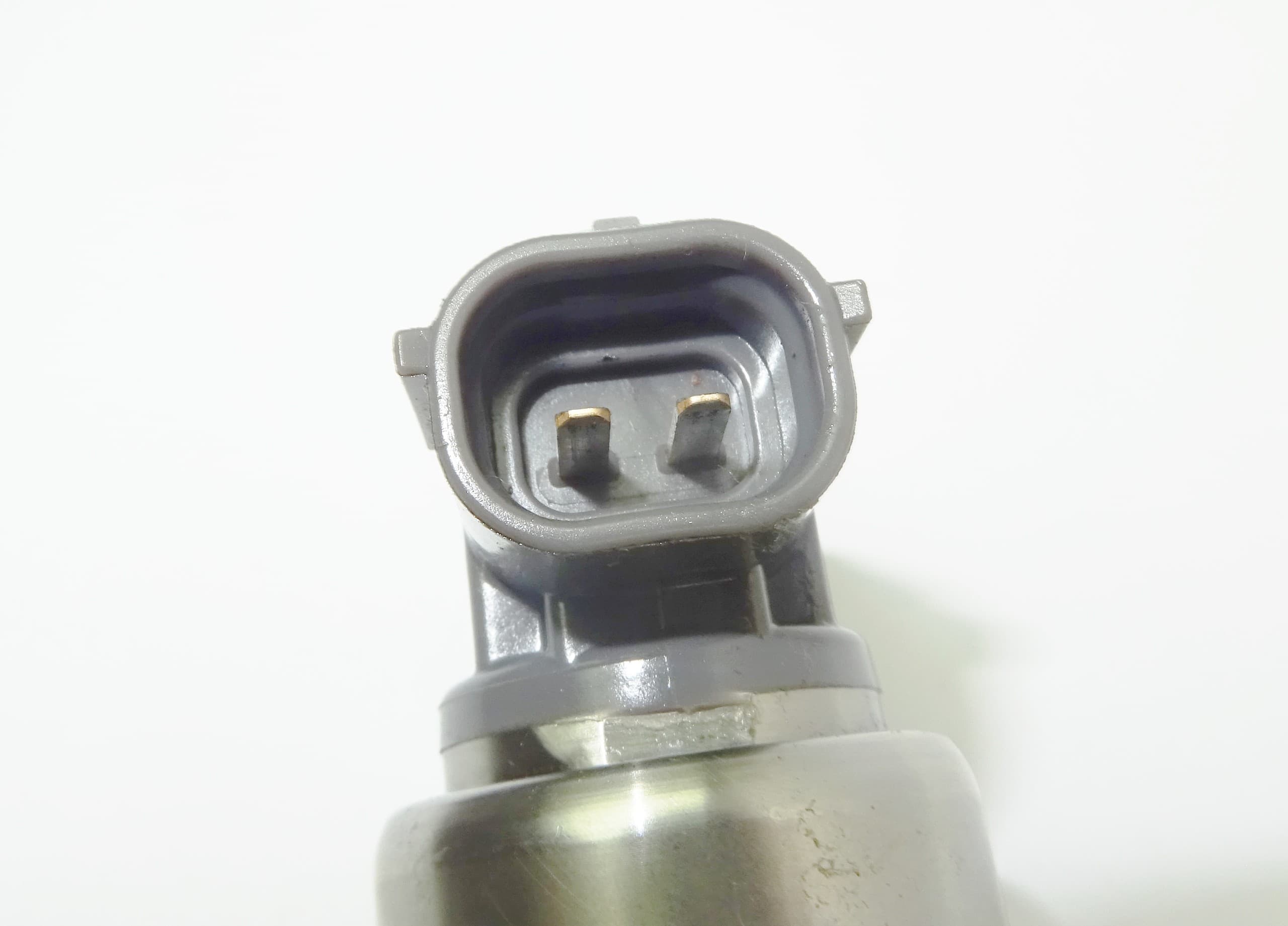 Inyector Denso DCRI107060 nuevo 3