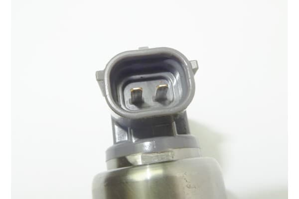 Inyector Denso DCRI107060 usado 3
