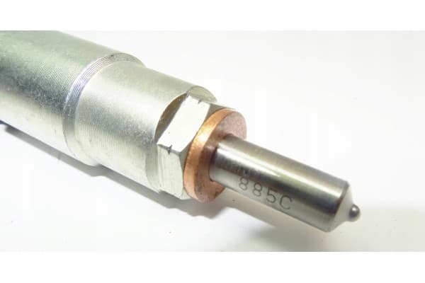 Inyector Denso DCRI107060 usado 4