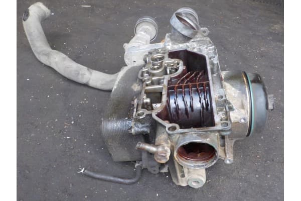 Válvula EGR Volvo usado 5