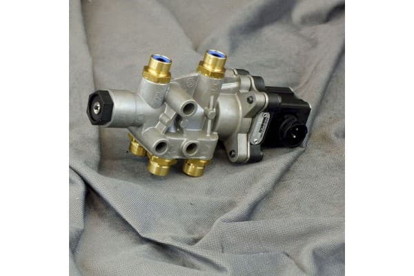Válvula de elevación de eje Wabco 4630840410 usado 2