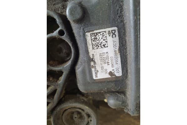 Deshumidificador Mercedes-Benz A0014462064 usado