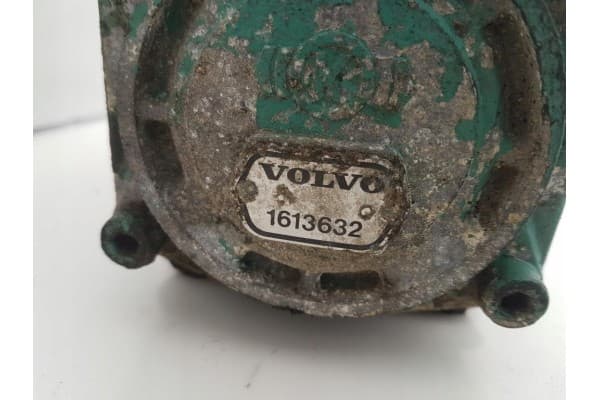 Compresor Volvo OE 1613632 para autobús usado 6