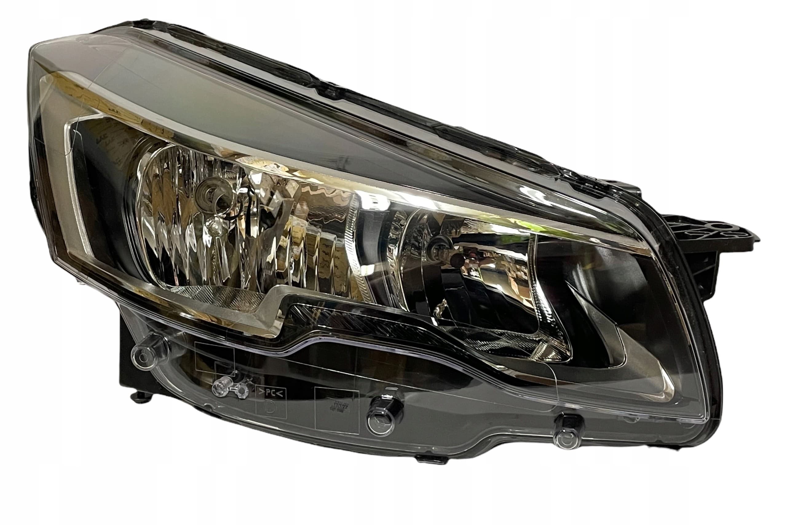 Faros delanteros Valeo 045441 para Peugeot 508 2014-2019 nuevo