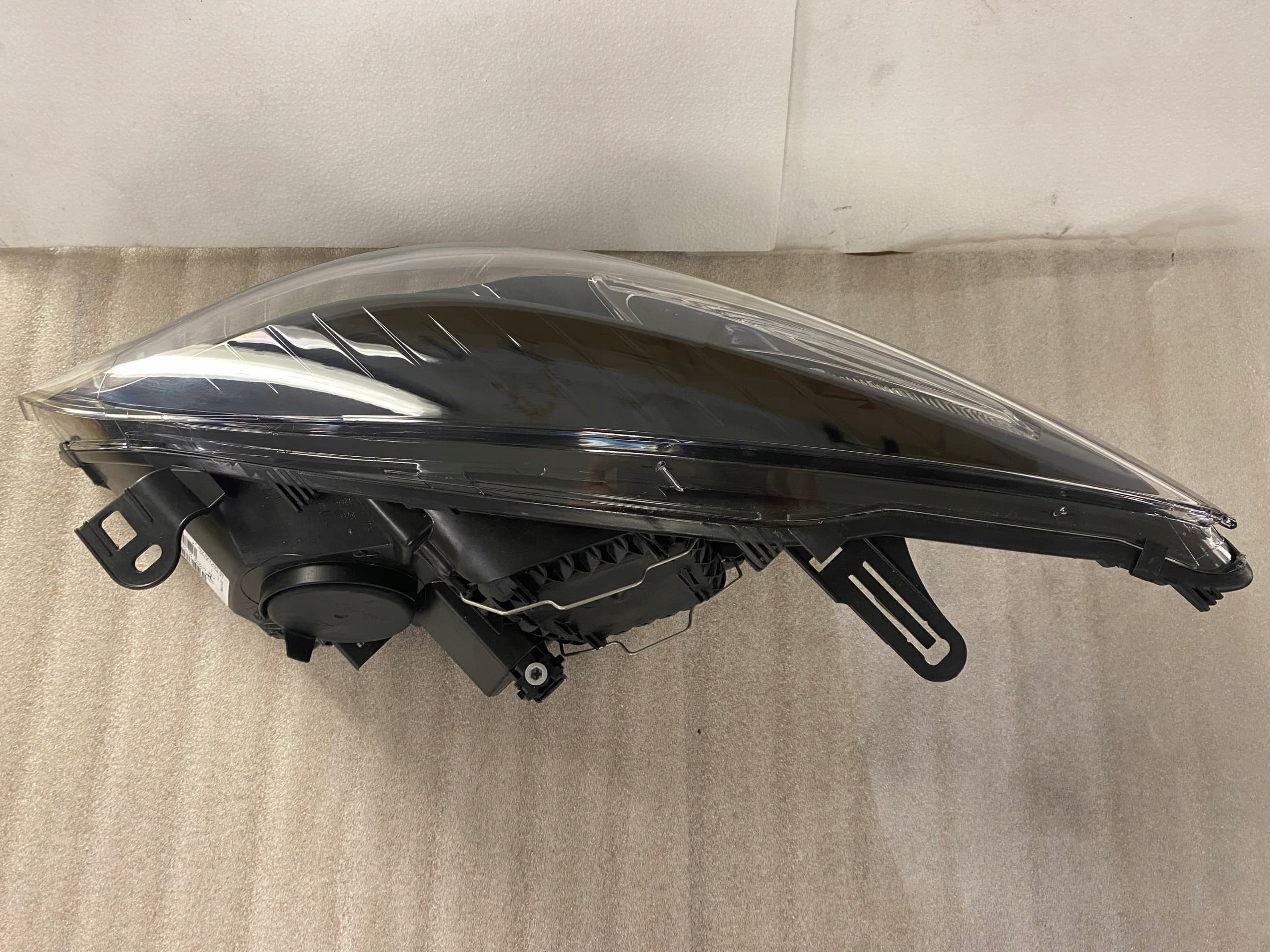 Faro derecho 711307023255 Magneti Marelli nuevo 8