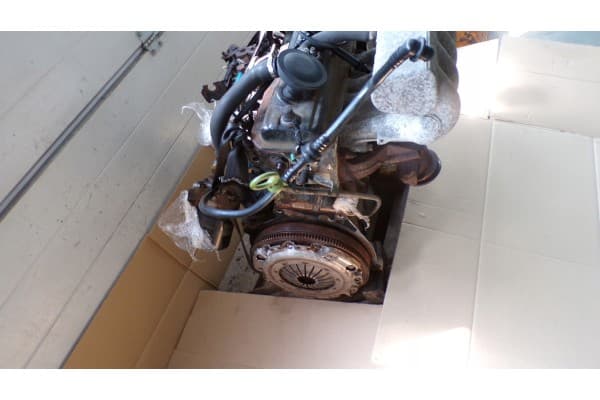 Motor VW Transporter T4 1.9D Código 1X usado 8