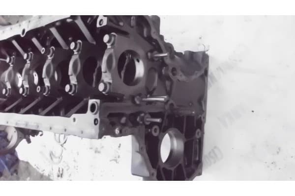 Bloque de motor Mercedes Sprinter 2.9 TDI usado 3