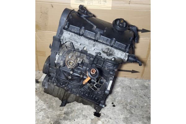 Motor trasero VW Passat B5 Lift 2.0 TDI Bgw usado