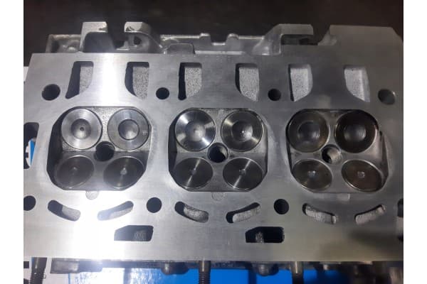 Motor VW Skoda Seat 1.2 Bzg tras regeneración usado 8