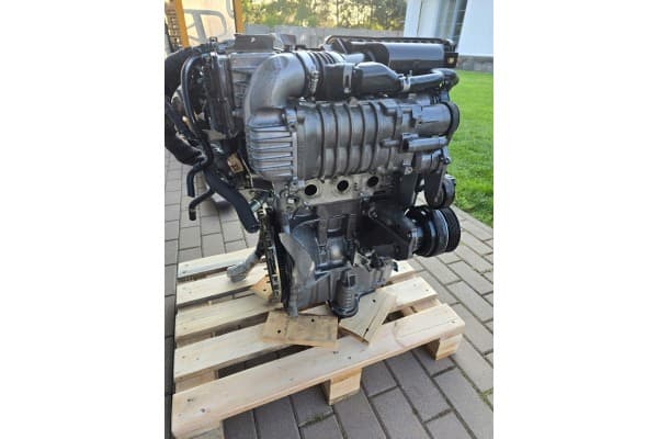 Motor HR12 Nissan Note E12 usado 2