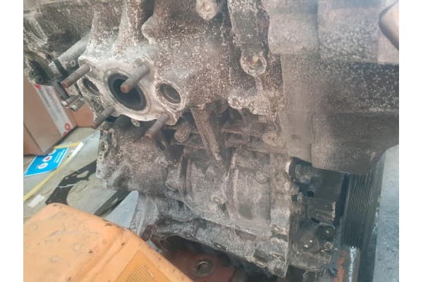 Motor desnudo VW Skoda 1.0 TSI para Trench usado 8