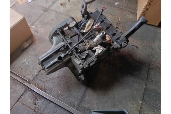 Motor Mercedes W168 A-Class 1.6B R1660102905 usado 4