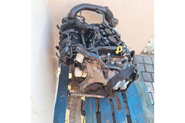 Motor Ford 1.1 Xyjb Fiesta MK8 usado 2