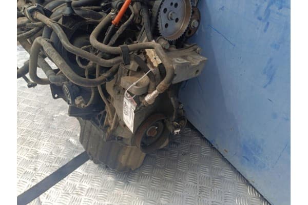 Motor Volkswagen Caddy Iii 1.4 16V Gasolina Bca usado 8