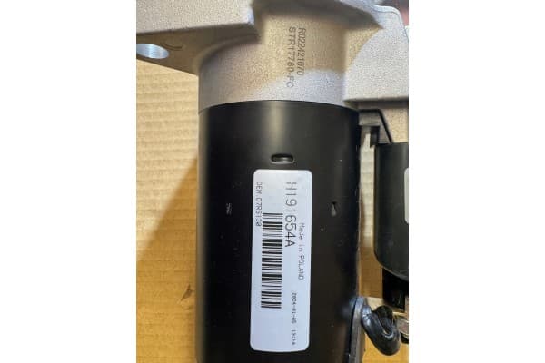 Motor de arranque Valeo 438076 usado 2